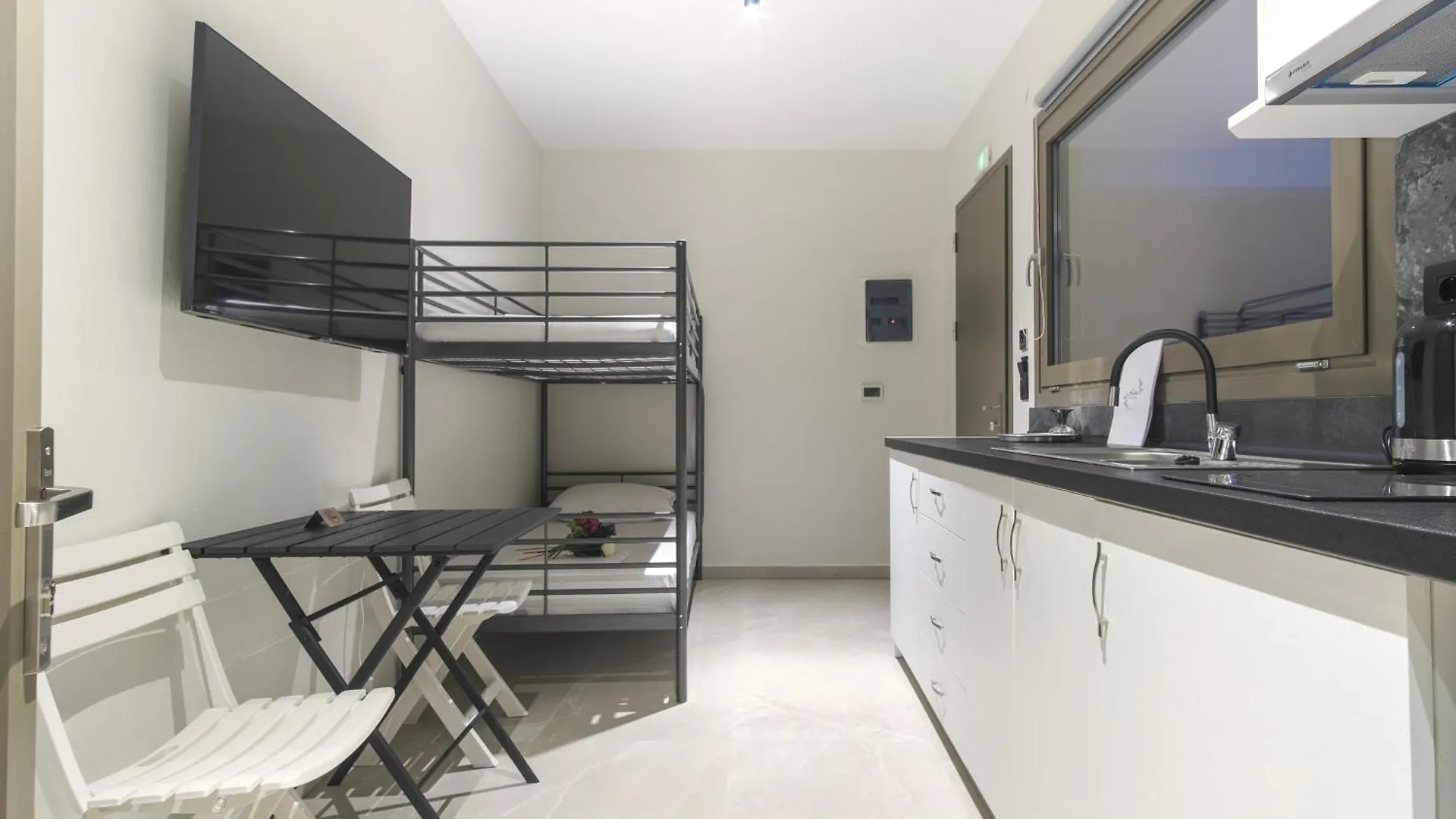 Aura Luxury Suites - Olympiada Seaside Getaways Aparthotel