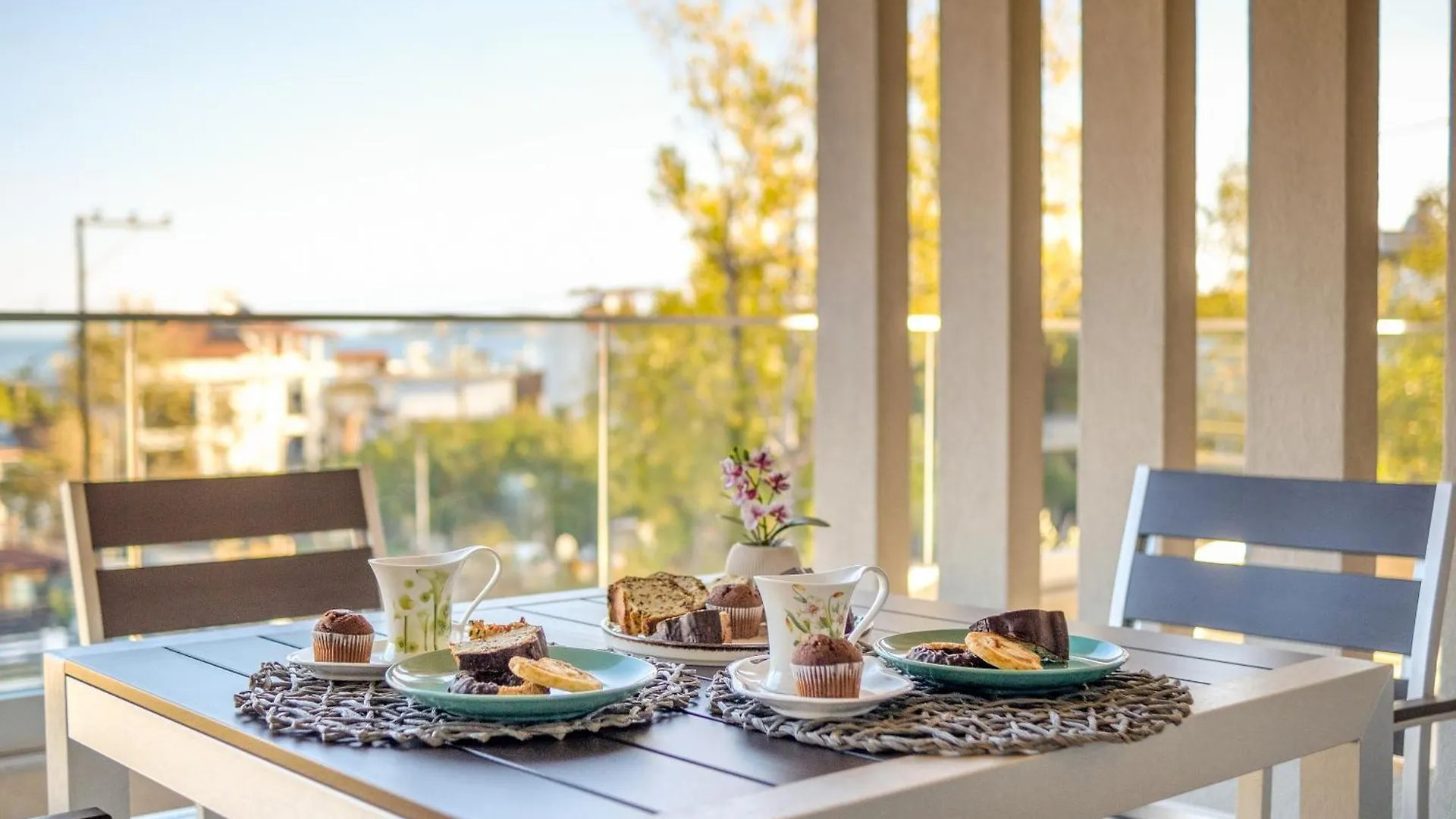 Aura Luxury Suites - Olympiada Seaside Getaways