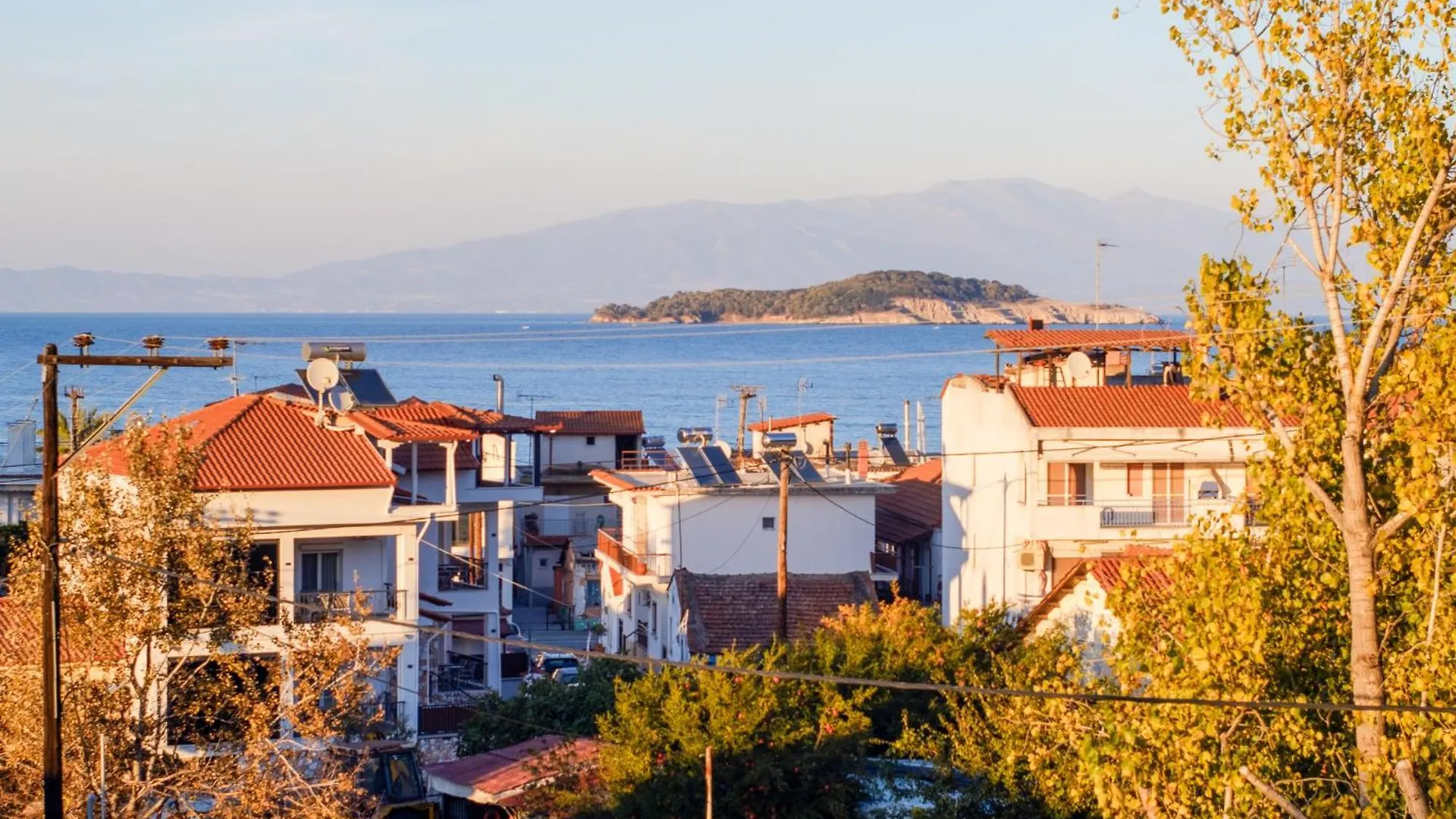 Aura Luxury Suites - Olympiada Seaside Getaways